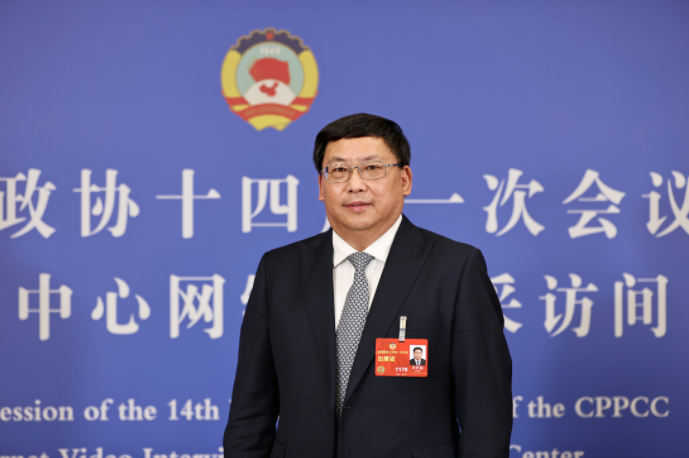 全國政協(xié)委員，中國誠通控股集團有限公司黨委書記、董事長朱碧新